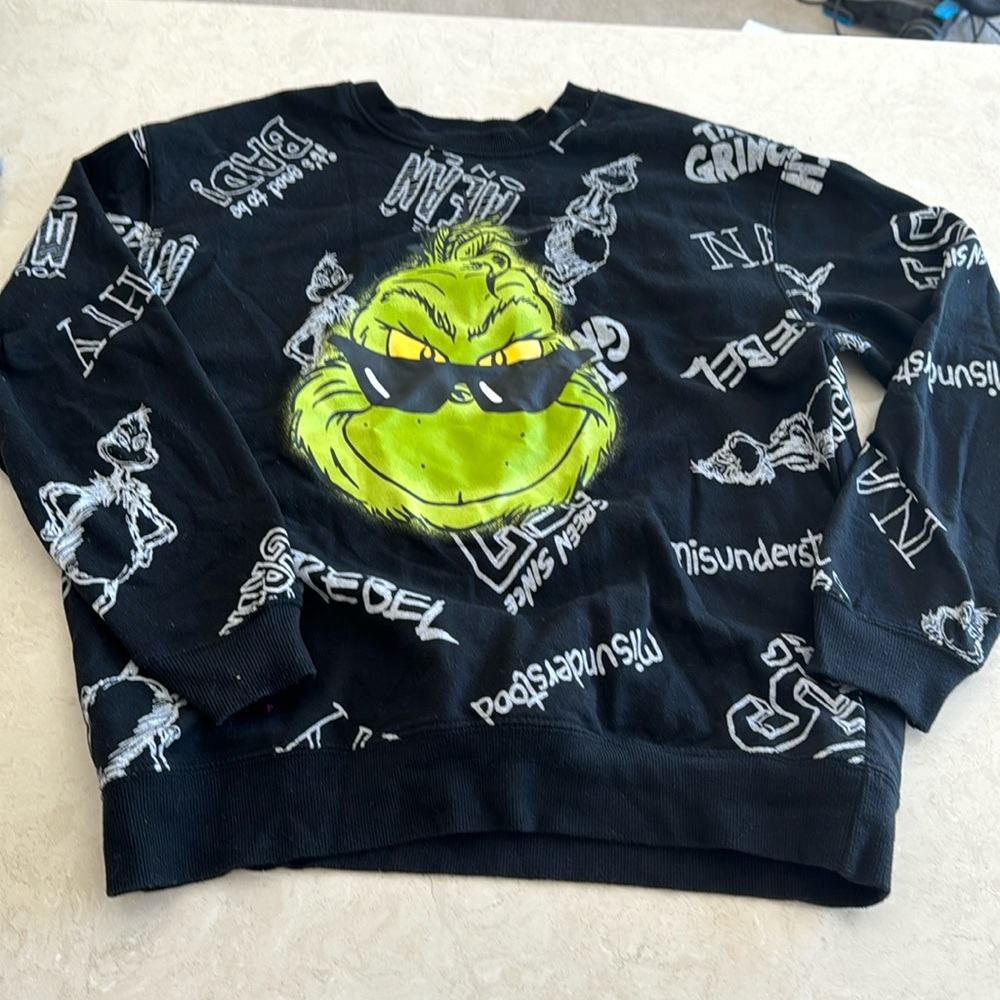 ✨💚GRINCH SWEATER 💚✨